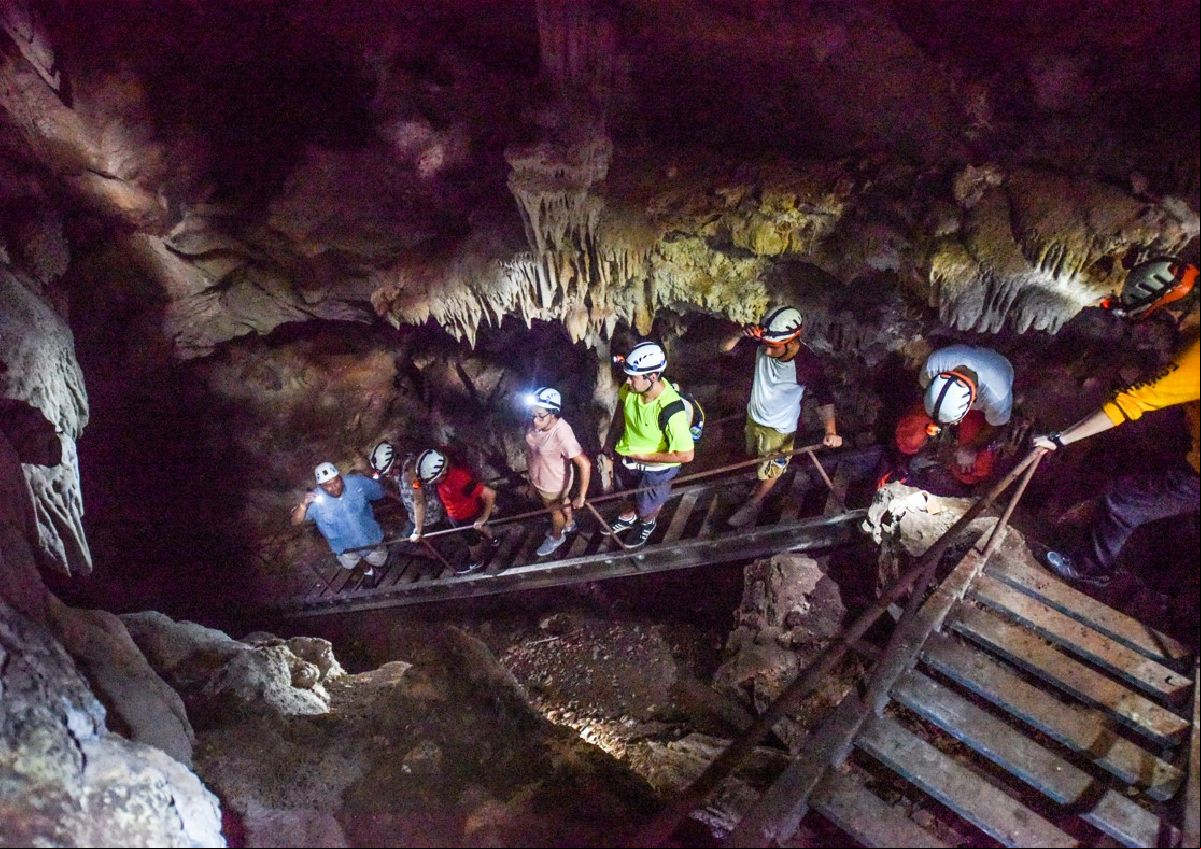 As sagradas e místicas cavernas de Belize
